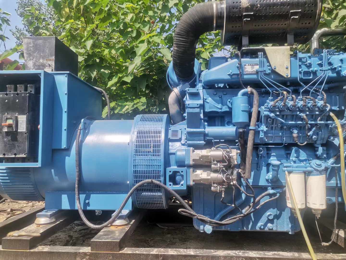 正安详细说明降低 800kW 柴油发电机输出电流波动的方法